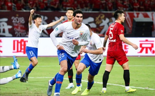 LoveLNTS's tweet photo. #CFACUP2019 🇨🇳 semi-final: 
Full time: 40'Fellaini, 69' Zhang Chi 
Shanghai SIPG 0:2 Shandong Luneng
Shandong Luneng enter the final👏👍👍 https://t.co/vHn6AGI2Xd