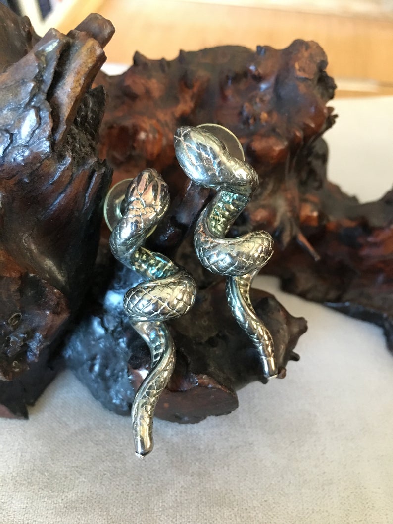OddsRecycled's tweet photo. Sterling Silver Spiral Snake Earrings
https://t.co/6R9LkpmVb7 #snakes #funkyfinds #silversnake #RecycledOdds #SpecialTParty #etsyspecialt https://t.co/eafNRbu94o