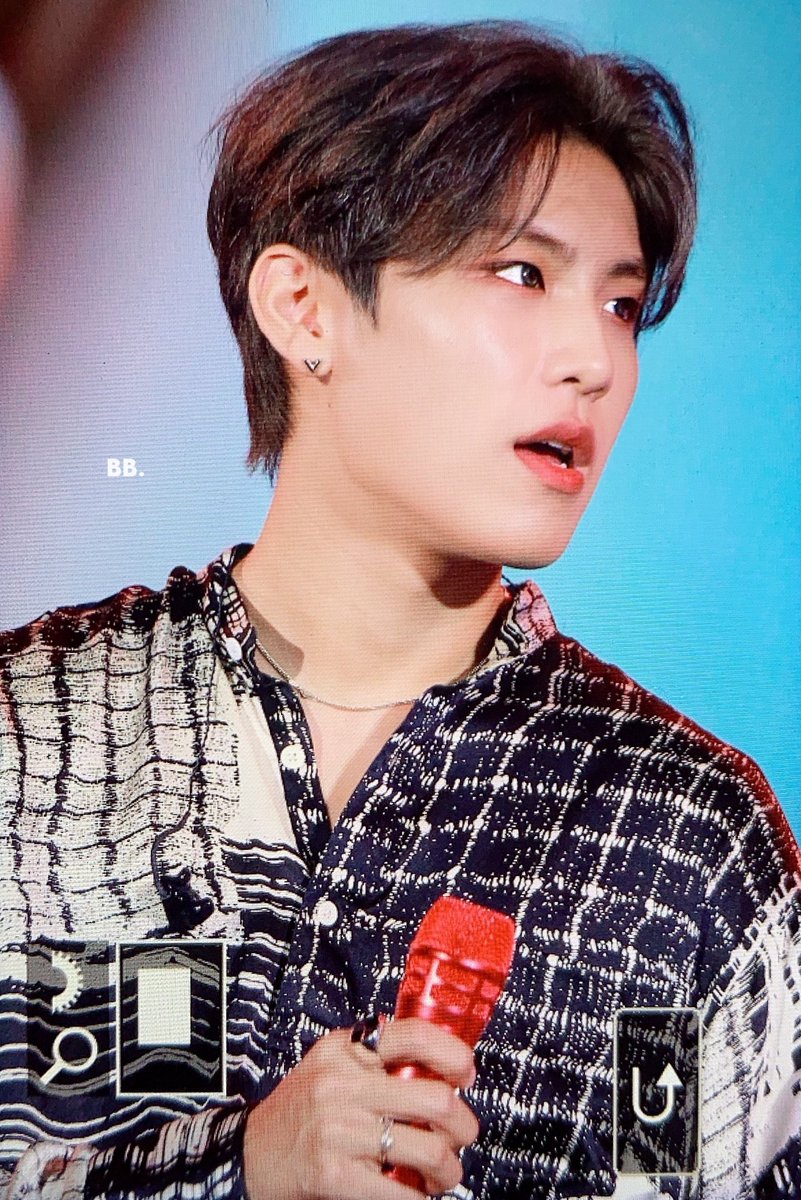 Babybird_lo's tweet photo. 190820 울 우진 깐머리하구 웃으니까 진짜 쾌남같어

 #박우진 #parkwoojin #AB6IX https://t.co/3MiPg01mAN