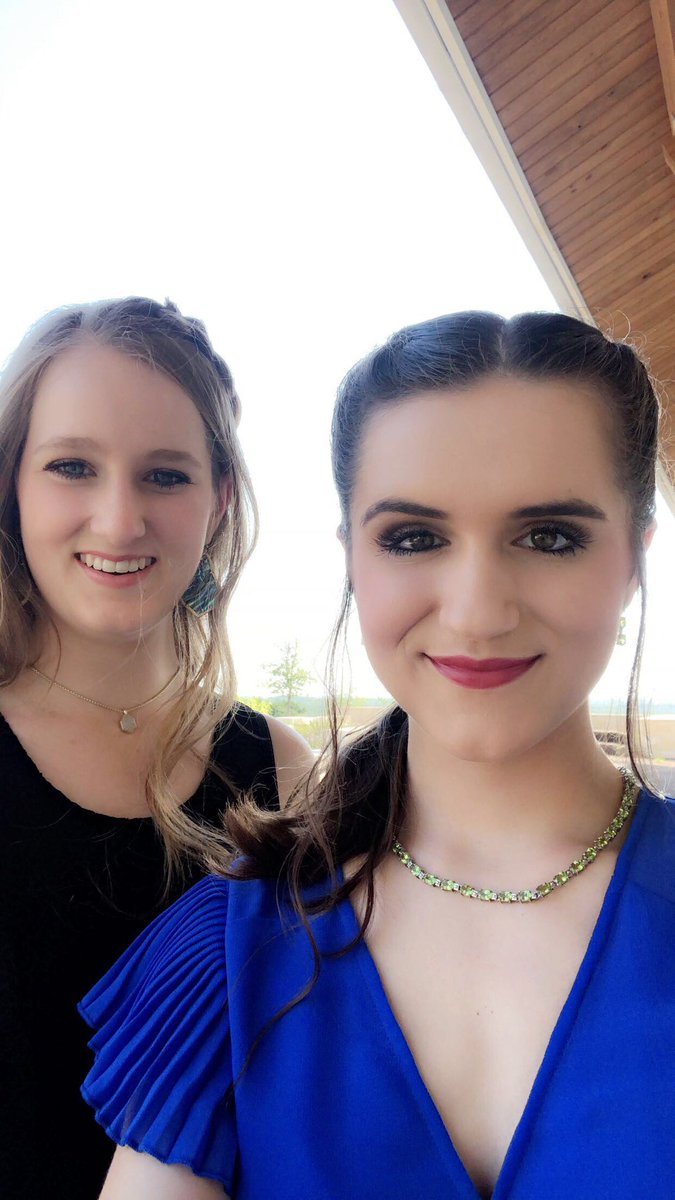 Emily__Austin02's tweet photo. HAPPY BIRTHDAY SHYANNE!!! Hope you have the best birthday and eat lots of junk! Love you long time 💕 https://t.co/XGA5qstnUb
