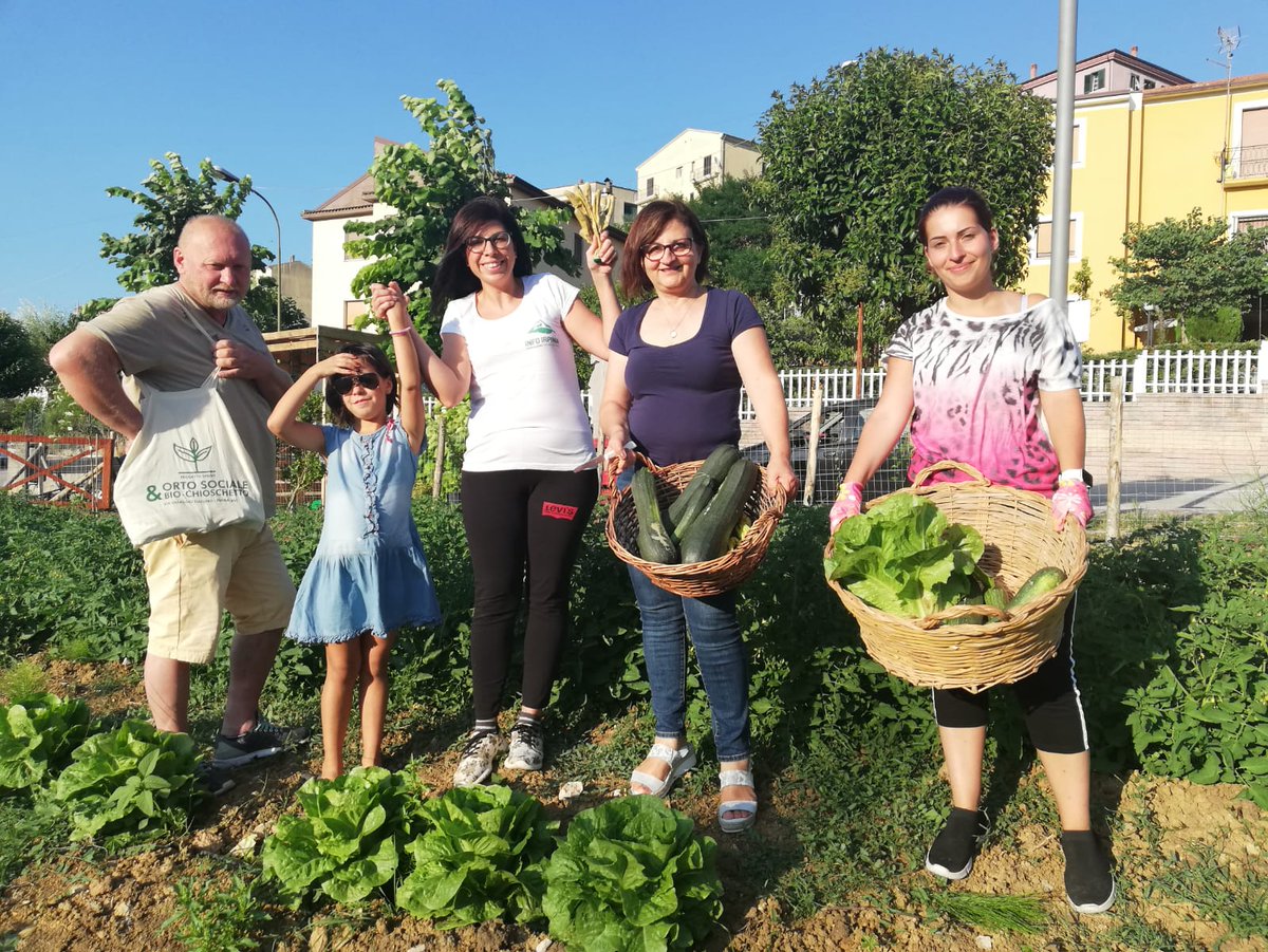 CasaleSalvo's tweet image. @ChMarciani #benesseregiovani #bngsprint #teora.i prodotti dell'orto sociale realizzato con benessere giovani.