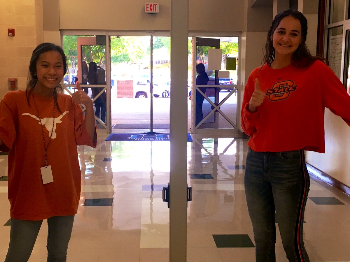 Hebron_HS's tweet photo. Greeted with kindness @lisdbekind #LISDBEKIND #hbnd https://t.co/FR1DqX7kk2