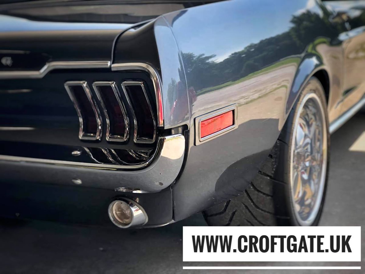 That #crofgateuk #endurexxl shine showing off 😎
Our Hybrid #ceramic Sealant that is so easy to apply.
Minutes to go on - Up to 6 months' worth of protection

croftgate.uk/endurexxl

#carcare #detailingworld #ceramiccoating #sealant #detailingaddicts #detailing #paintprotection