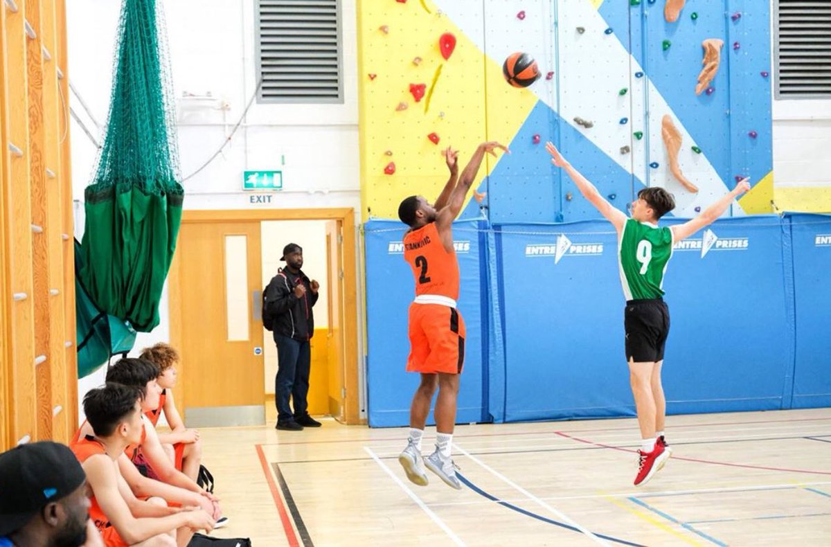 ChiswickGators's tweet photo. Club membership portal now open for the 2019-20 basketball season 

Sign up today!!

https://t.co/xijVbLf6v4

Let’s Go Gators 🏀🐊 https://t.co/s1rs0R3qkr