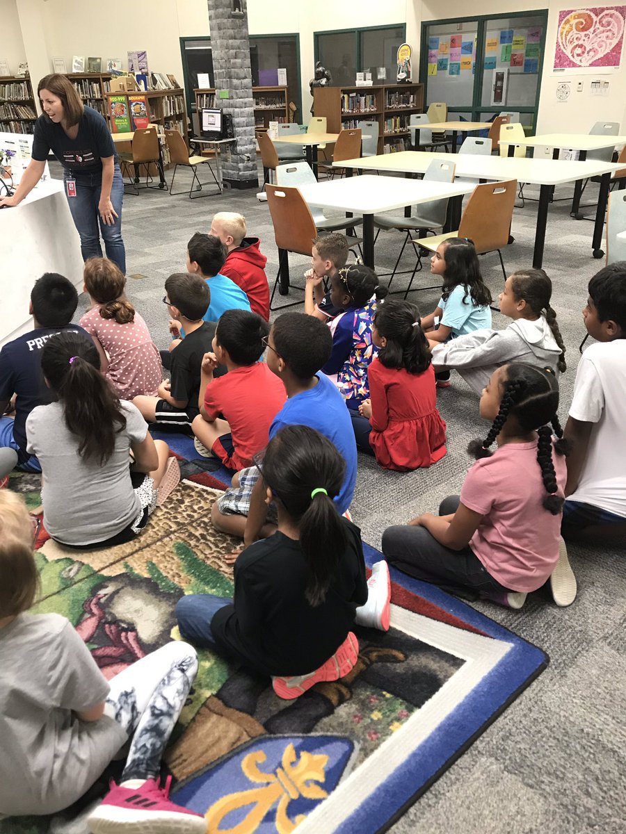 MissLimTCE's tweet photo. 4AB loves to read! Thanks @MrsHrubyTCE and @TCElibrary for helping us grow as readers! #tce4th #tcetexans https://t.co/q6D4S7t00m