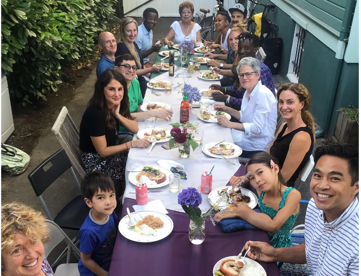 USAHello_org's tweet photo. Last week, our team got together for a strategic planning meeting in Portland, Oregon. Our staff dinner was delicious Filipino food provided by @MagnaPDX. Thanks for supporting us and good luck with your opening!

#ImmigrantChef #FilipinoFood #PDXEats #FoodForThought https://t.co/Av62auQGJ1