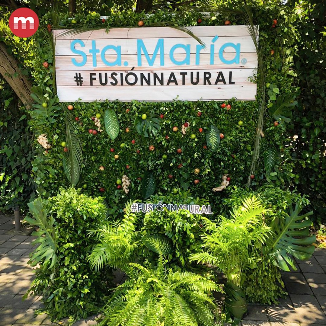 MentaPro's tweet photo. Lanzamiento de Santa María #fusiónnatural 💧 en @bistrochapultepec 🌱🍃. @nestle @aguastamaria #experientialmarketing #agencylife #welovewhatwedo #mentapro https://t.co/oCiWGRsh7X