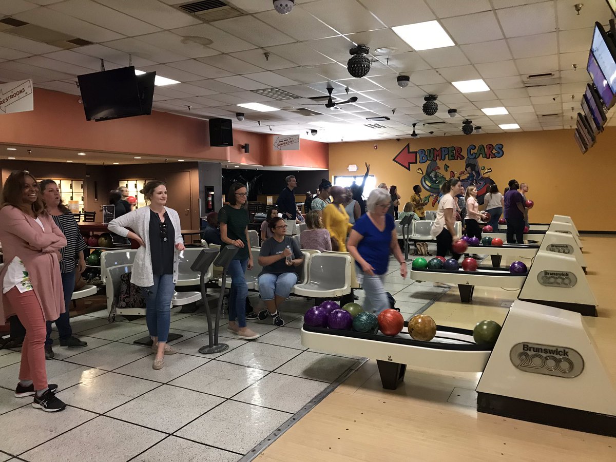 Faculty Fun!! Now this is how you start a school year!! <a href="/McmillanLamont/">Lamont McMillan</a> <a href="/JHesman1/">Joy Hesman</a> <a href="/GCSchoolsNC/">Guilford Co. Schools</a>