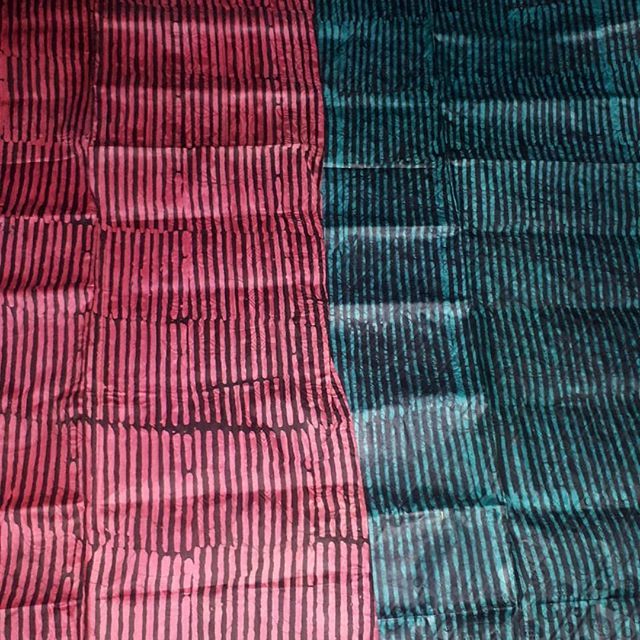 ToluBabyGirl's tweet photo. Stripes #Adire.
N7,000 each.

Perfect for your tops, gown, shorts, jackets etc.

To order: Send a DM. Call. Whatsapp 07031984096

Delivery: Nationwide.

#Adire #Tie&amp;dye #Batik #AdireIsNotBoring #StandOutinAdire #TAGAdire #AdireGang #AdireFashion #AdireIs… https://t.co/ZfW8ROnNqr https://t.co/bUqKRsQpPk