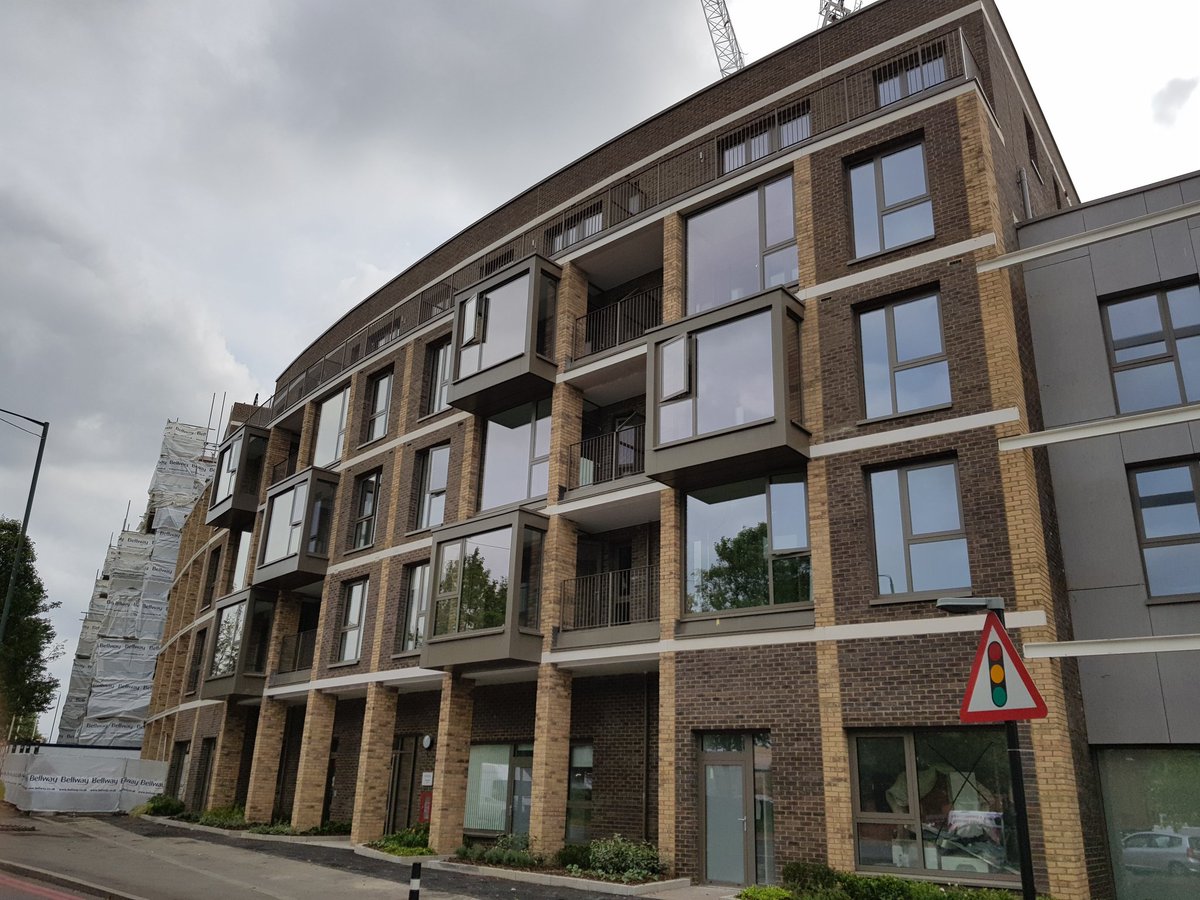 StoneworksL's tweet image. Croydon-Lombard house 
Block C is ready.
Main contractor @pcs_stone
Stone supplied by @PennineStone