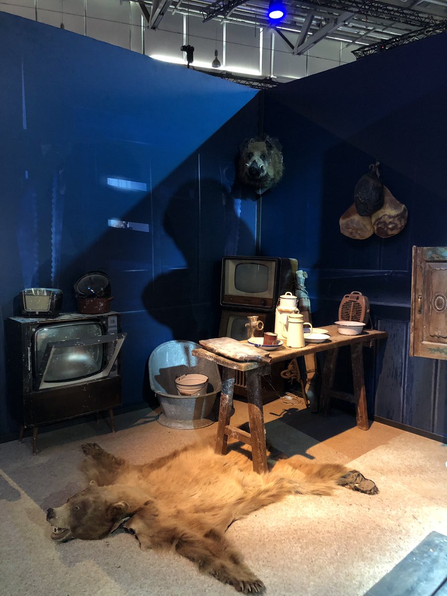 VaduAmka's tweet photo. Day 1 #gamescom2019 passage obligé chez @BandaiNamcoFR pour #Littlenightmares2 😱 Et on a reçu une fig trop badass de Six ! #Geekteam https://t.co/gdB9HFmoQA