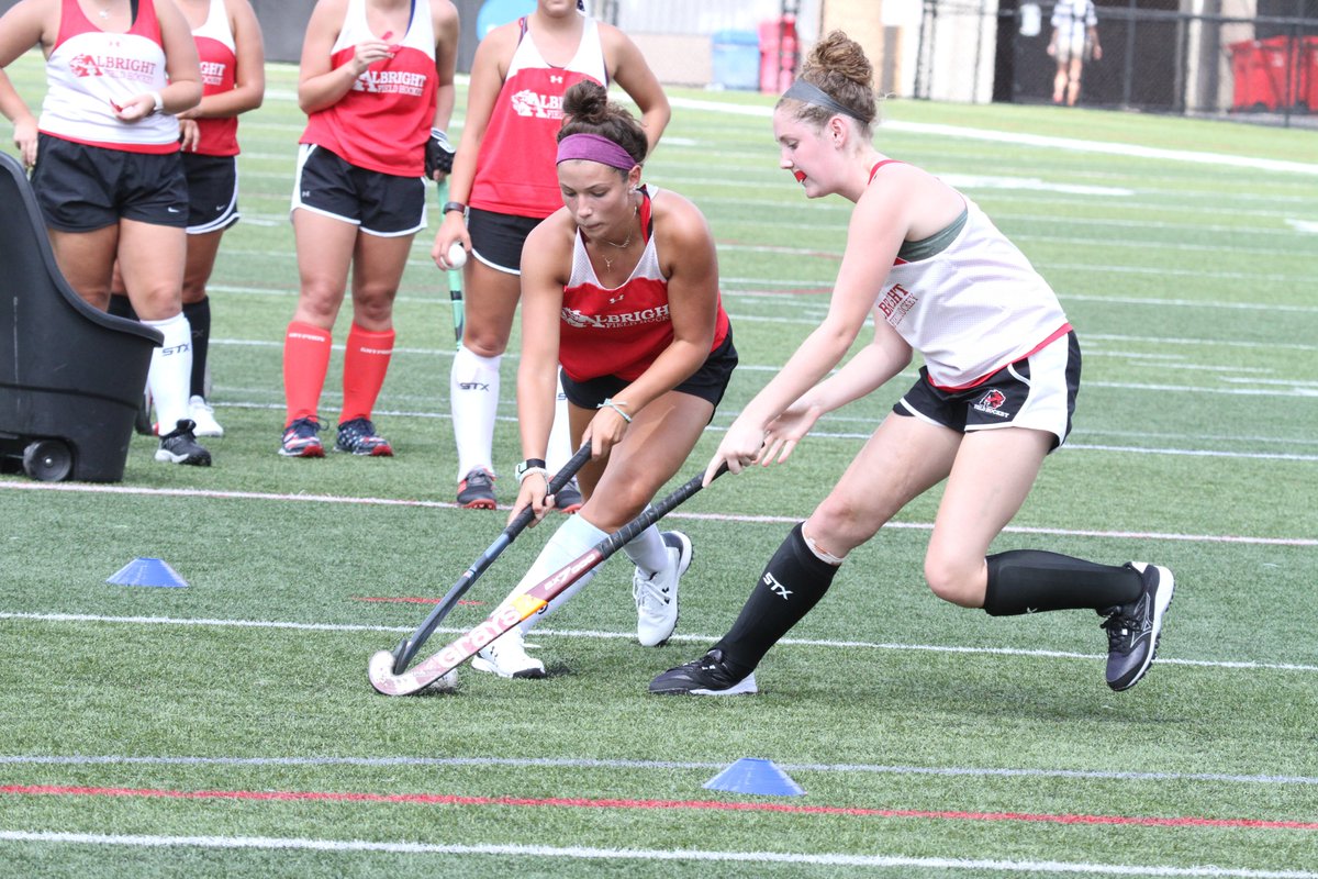 AlbrightLions's tweet photo. Here are some shots from @albright_fh practice this afternoon! #RoarWithUs https://t.co/yVmBVV5rmW