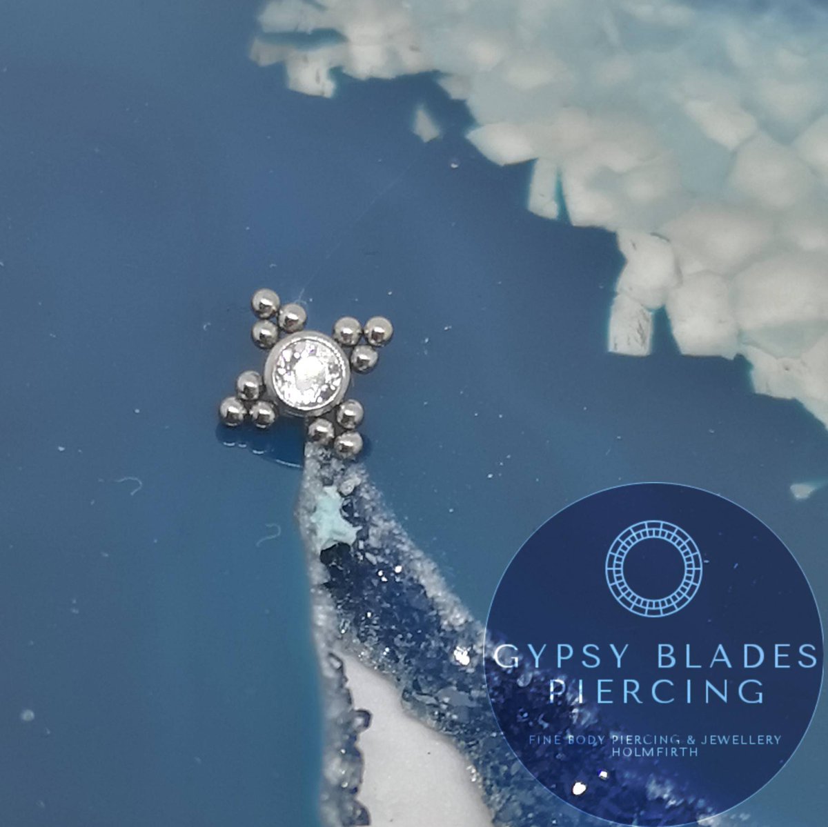 GypsyBlades's tweet photo. #piercing #piercings #professionalpiercing #safepiercing #qualityjewellery #titanium #holmfirth #huddersfield #westyorkshire #ukpiercer #piercingsfordays #photooftheday #picoftheday #earpiercings #earpiercing #cartilagepiercing #bodyjewellery #earrings #bodypiercing #highend https://t.co/Yp8IFDa3Kh