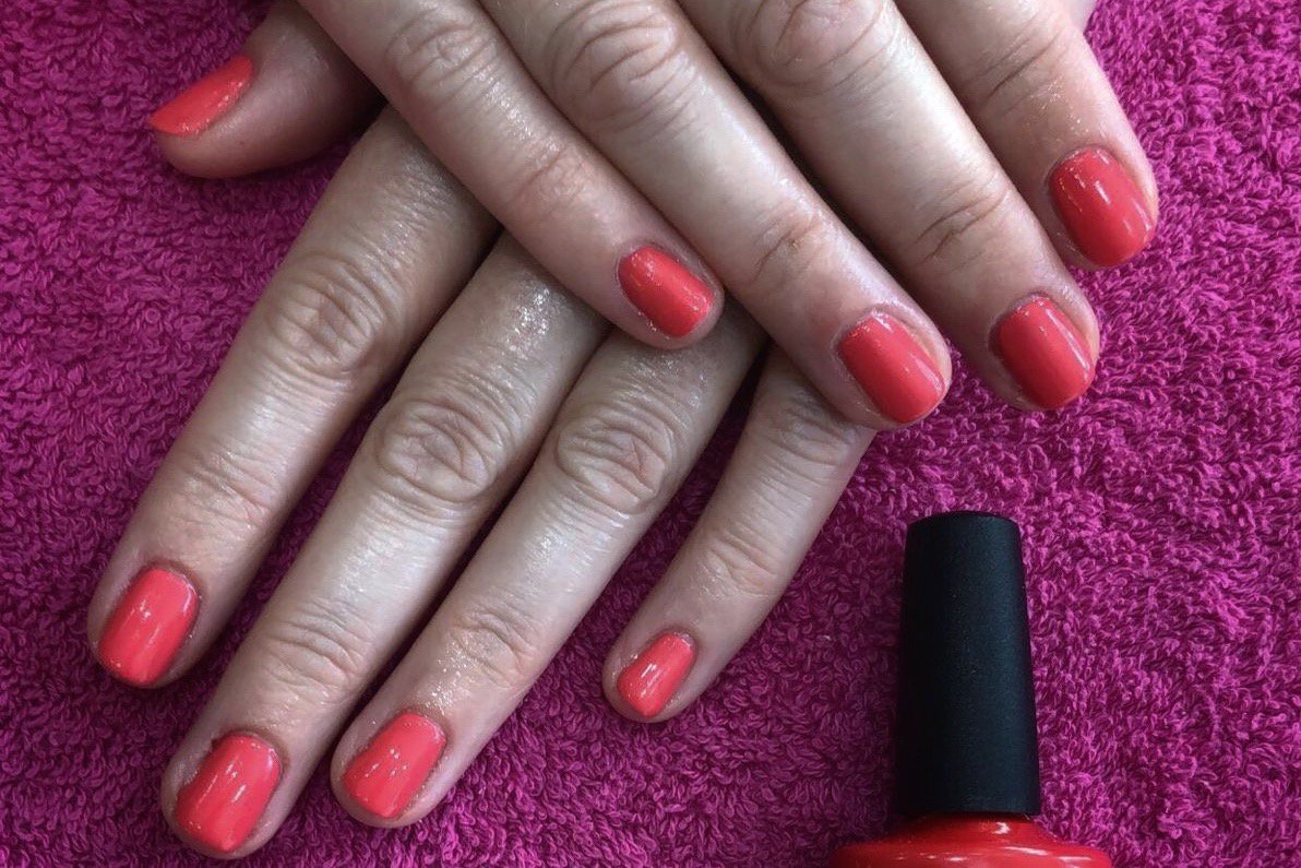 DistrictHairBe1's tweet photo. ✨Absolutely LOVE this colour: CND Shellac - Tropix✨
Nails by Megan 💅💕
#nails #CNDNails #shellac #CNDTropix #beauty #salon #beautysalon #altrincham #hale #halebarns #cheshire #bowdon #altrinchamsalon #halesalon #cheshiresalon #alty #smallbusiness #altrinchamtoday https://t.co/DNjoBiYrqH