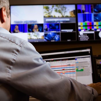 blackbox_ns's tweet photo. In today's control rooms, #4K-over-IP &amp; high-end display solutions are required for fail-safe operations. Check out our military &amp; public-safety #controlrooms solutions that provide the scalability &amp; flexibility you demand with future-proofing you need.
 https://t.co/HEUDPJYd6R https://t.co/3b8MmP3bJk