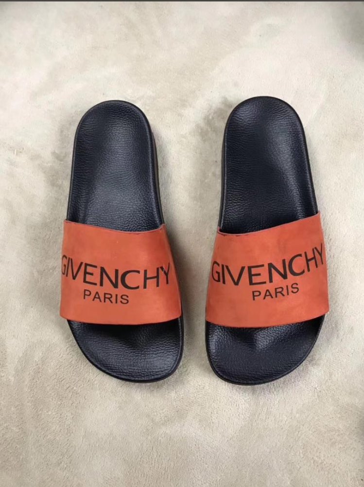 DiddyFooties's tweet photo. Hello Diddy Lovers.
Come slide into good vibes in any of these new Givenchy slides.
Send a DM or click on the link in my bio to get any of these sleek flips for N15,000 only.
They are available in various sizes.
Kindly RT๐๐ป
#WereyInIt
#FlexxSummerParty
#JayFashion https://t.co/lU9KoBbzkH