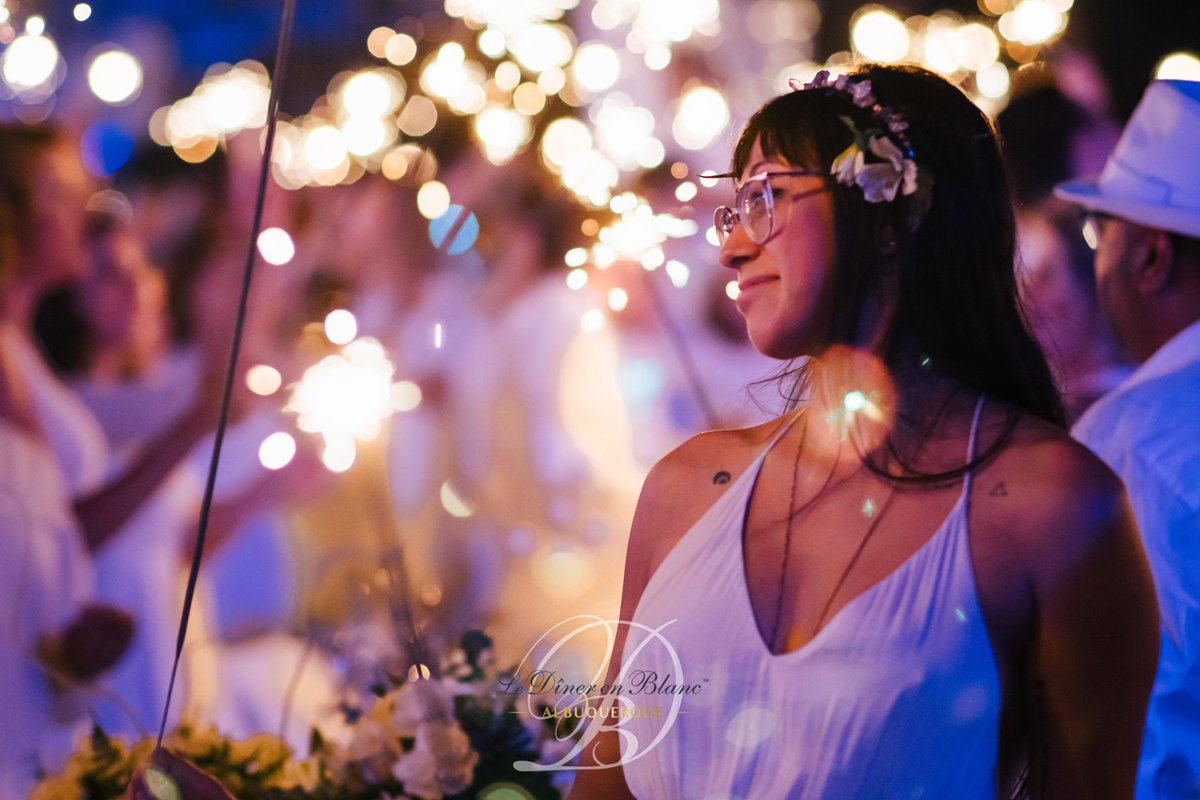 Magical. 
🎆💫
#dinerenblanc #debabq #debabq2019