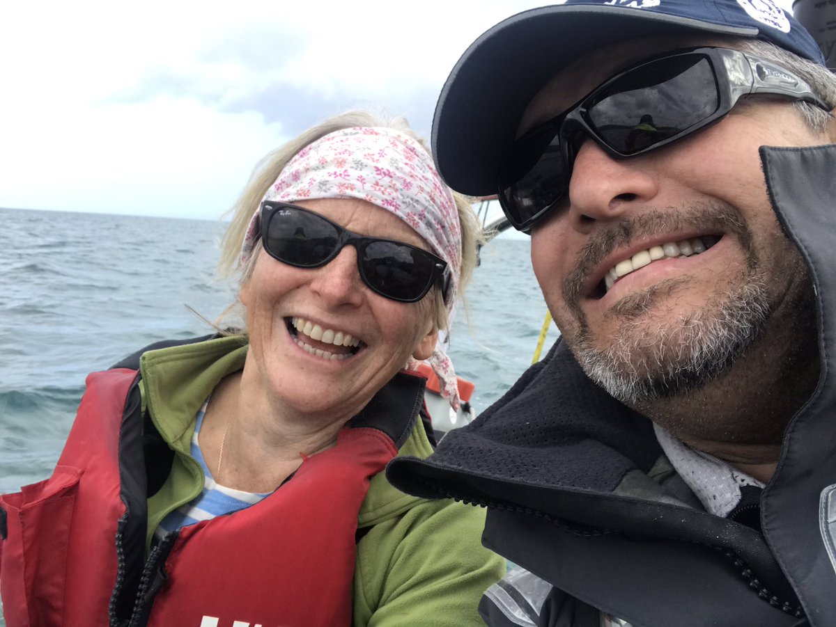 GuardianRIB's tweet photo. Ooops. Told you it got a little feistier! One FR dismasted and rescued. But still smiling and fortunately no injuries. #RIB1 @RFYC_Fowey @foweyregatta #POFROC #FGYC @Gigass1 @FoweyHarbour @FoweyDocks @Lanteglosbandb https://t.co/DnZHMdIS5p