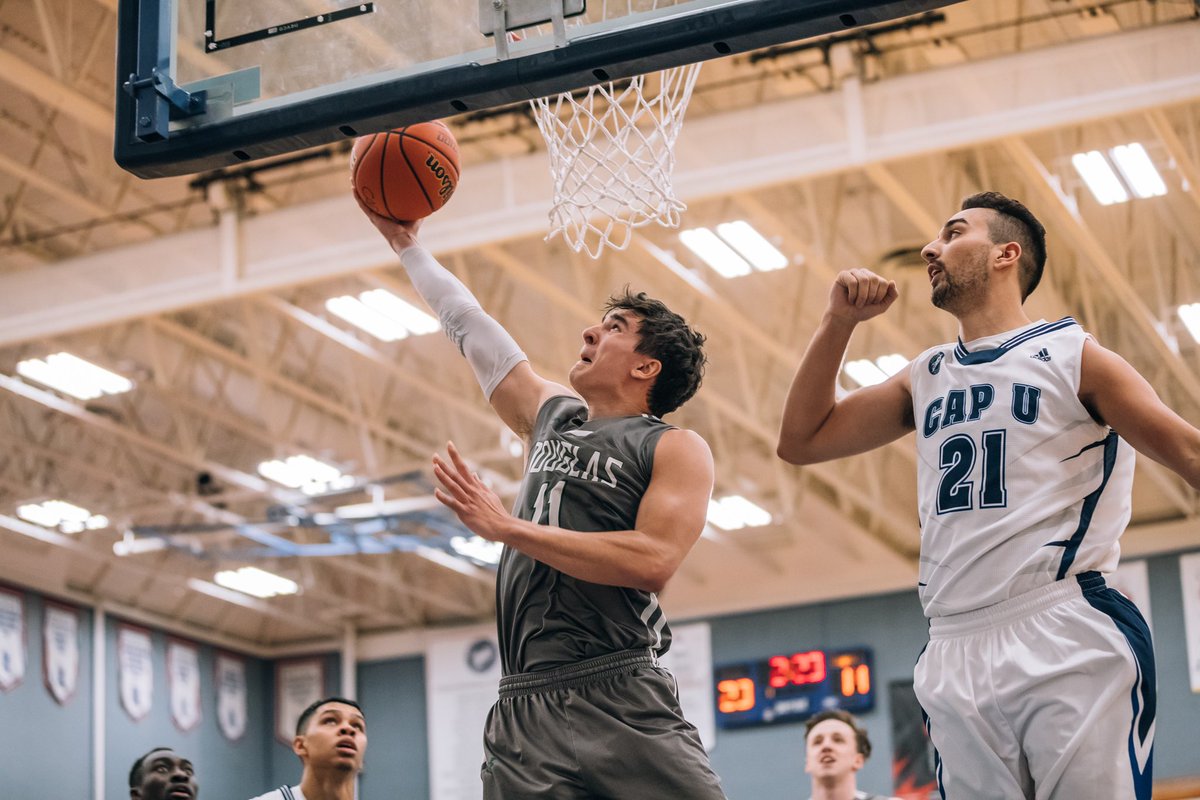 VancouverBball's tweet photo. Catch @RoyalsAthletics in action tonight as they take on Cal State Bakersfield (NCAA Div I). Tip-off is 7:00pm at Douglas College New West Campus.
—
#VancouverBasketball
#GrowTheGame
#CanadaBasketball 

@dcroyalsmbb https://t.co/hwQubIWuCh
