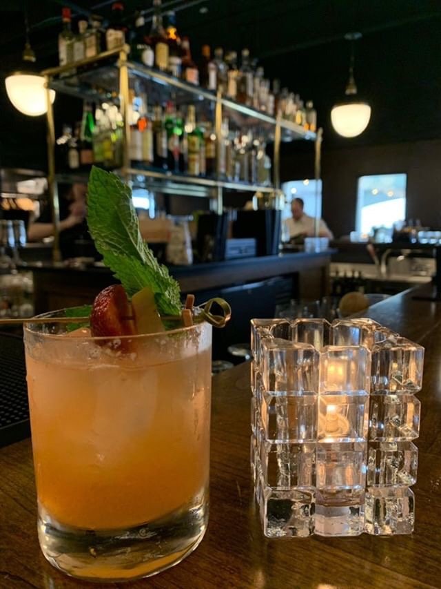 THE HAPPIEST HOUR ━ 4 to 6 
•
•
[ m o n d a y - s a t u r d a y ]
•
•
━$8 ALL cocktails
━$8 wines
━$6 call drinks
━$4 draft beer
1/2 priced select apps