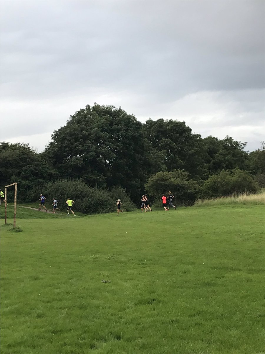 RunPlans's tweet image. Another brilliant session tonight with a great group putting in really hard work in their efforts 👌🏼💪🏼
Well done guys, perfect work 😃
#Letsgetbettertogether 
@stokielee @rayyevans @LisaASalmon79 @amanda_millward @lesleyjwall