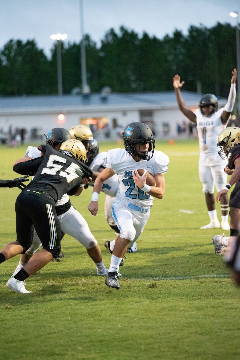 PVSharksFB's tweet photo. Heading into Nease Week with positive minds and explosive attitudes 🦈🏈
#BEATNease #NeaseWeek #brotherhood #strive4greatness https://t.co/85czayHFVM