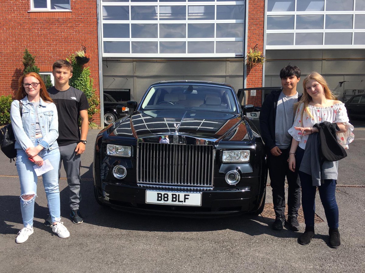 ElevateVibeUK's tweet photo. The group did AMAZING at the town task today 👏 well done everyone. On to the last task of the day 😏 #elevateresi #iminelevate #elevate1 @KnowsleyYM @Helen_KYM @TonyPDP @RachaelMKYM @charlote_o89 https://t.co/43ZzFjsWTU