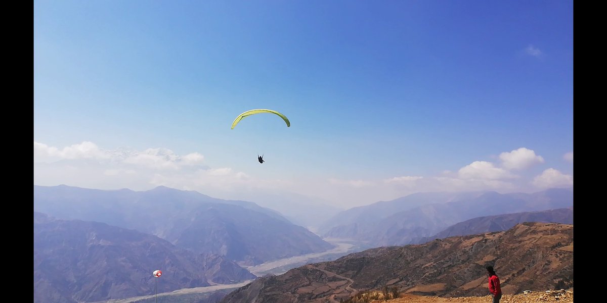 LaParapente's tweet photo. Gonzalito que llegó de Beni a las alturas de #La_Paz_Ciudad_del_Cielo.
Reservas WhatsApp 71598293 Marco Aruquipa https://t.co/RPvMZazbS5