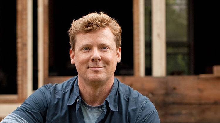 wqed's tweet photo. Take a stroll down memory lane with the "This Old House 40th Anniversary Special, "celebrating the groundbreaking home improvement series launched in 1979. @ThisOldHouse's KEVIN O'CONNOR JOINS US LIVE IN THE STUDIO - TONIGHT AT 8! 🔨🚪🧱🏠 https://t.co/DvSPz6QTSa
