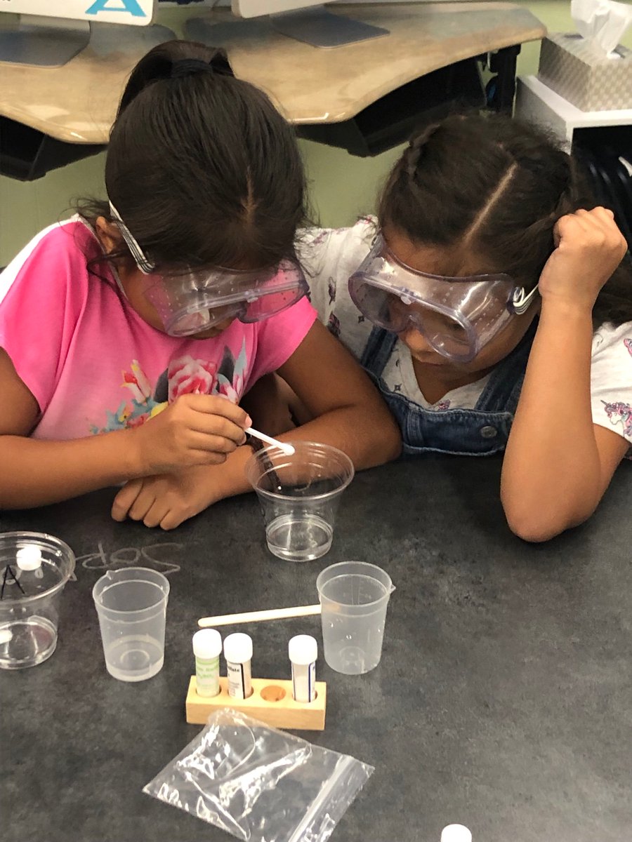 alengnickhall's tweet photo. Intro to 3rd grade; we had some sharing, writing, challenges, and science experiments! This year is off to an excellent start! #aisdproud #cunninghamcreates https://t.co/qFM5SEHSHG