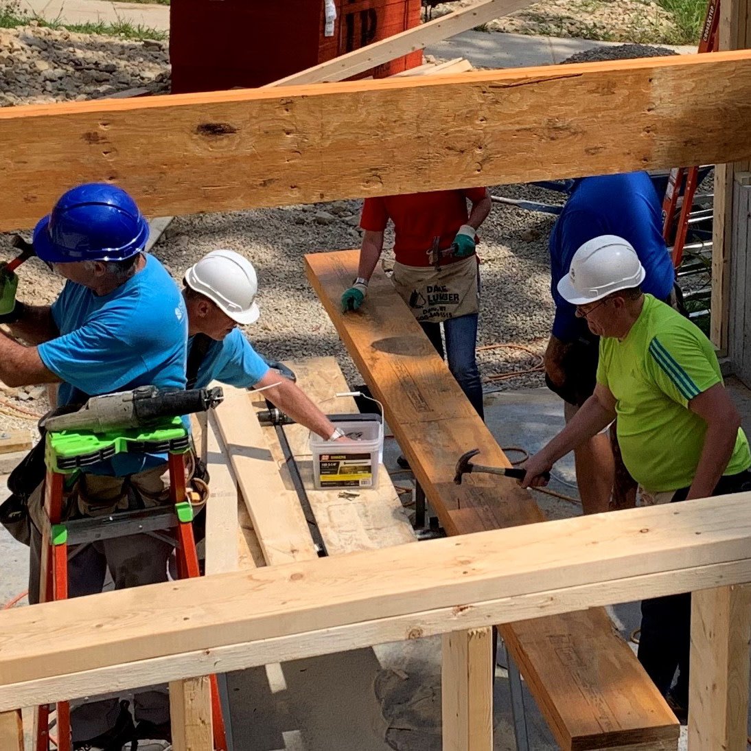 WARF_News's tweet photo. We're proud of our #WARF, @WiSysTTO &amp; @WiCellResearch volunteers who helped support @HabitatDane. https://t.co/zlapqzF0Mv