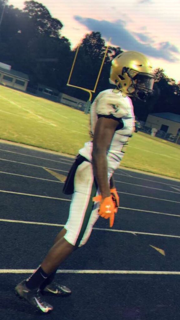 therealkwat's tweet photo. BALLER ALERT 2020 WR 6’ 180 Darius Daniel @DariusDaniel Grayson HS 💪🏾💪🏾 https://t.co/VJkvBmstTM