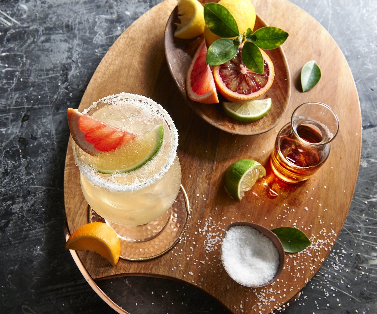 TheMeltingPot's tweet photo. #TequilaTuesday: the best way to recover from #MargaritaMonday
#tequila #salty #justaddsalt #cocktails #drinks #cocktail #lime #timefordrinks https://t.co/q1mOLWnPG9