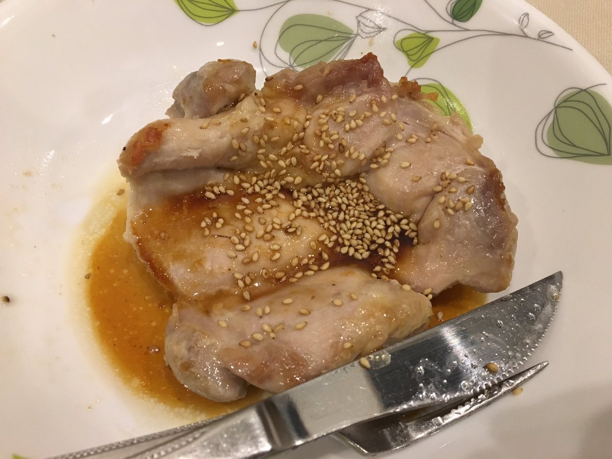こんがり 今日はじめての固形物のタンパク質 それとゼロカロリーわらびもち 美味いけど量が少ないんだぁ