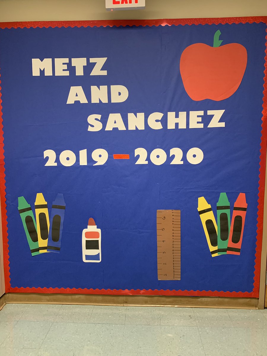 metzelementary's tweet photo. @metzelementary  welcomes Metz Cobras and Sanchez Aztecs!  We go together like burgers and fries!🍔🍟Yumm! It’s going to be a great year!💕
#AISDproud  #AISD #Sanchezelementary https://t.co/UeND2cdaJm