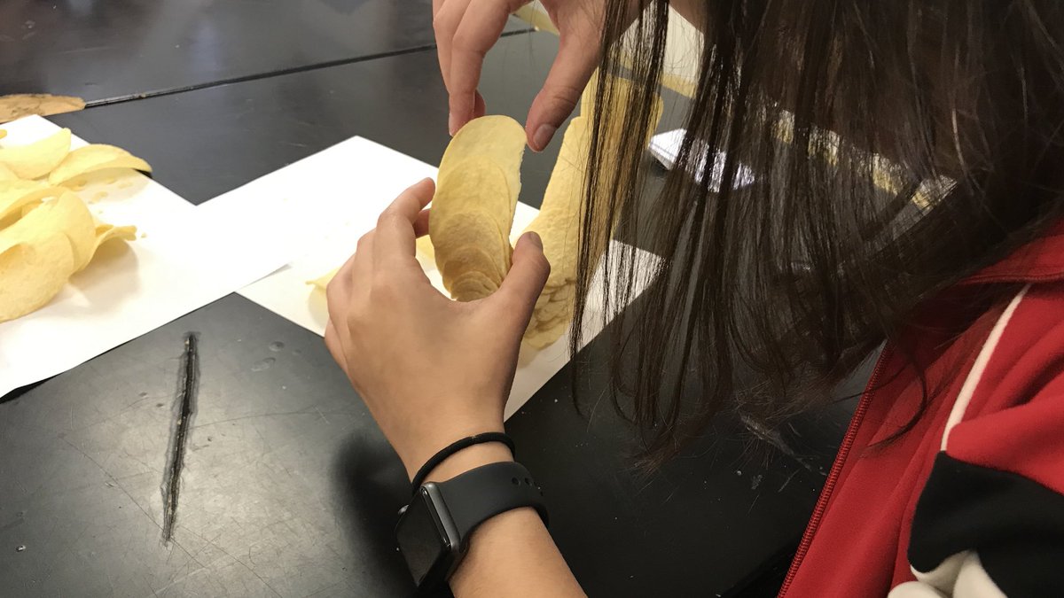 warrensworlds's tweet photo. Starting the school year off right! With some collaborative problem solving and a little fun! at Global HS.. @AnnaMarieWarre1 @Wax_GlobalHS @WaxahachieISD #GlobalHS #MakeSomething https://t.co/dnyvlR82Y0