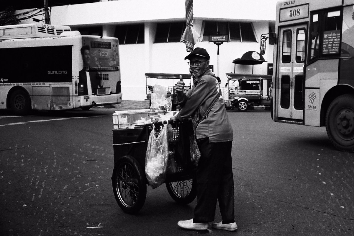 pshtyt's tweet photo. หลงรักขาวดำมากขึ้นทุกวัน https://t.co/wjIfLCnt13