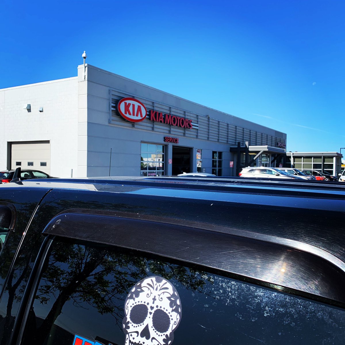 We are set up today for lunch at Birchwood KIA on Regent. Wednesday and Friday 325 Broadway and Thursday at Cabella’s Head Office @pegcitygrub @prairietweeter <a href="/weheartwpg/">We Heart Winnipeg</a>