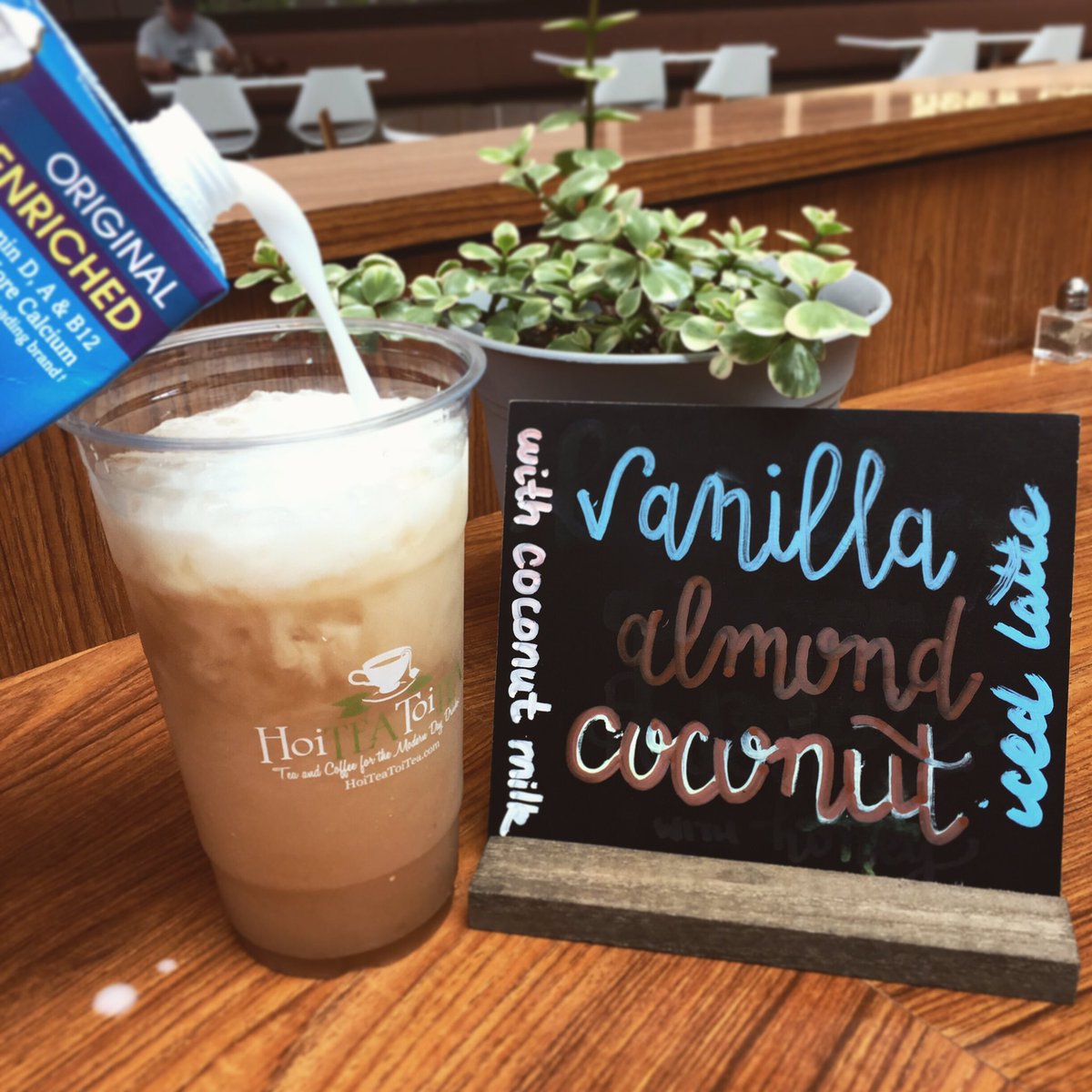 Stop by Keystone and try today’s tea sample... a Vanilla Almond Coconut Tea Latte with coconut milk! 🥥 

#iced #icedlatte #nelsonstea #drinklocal #hoiteatoitea