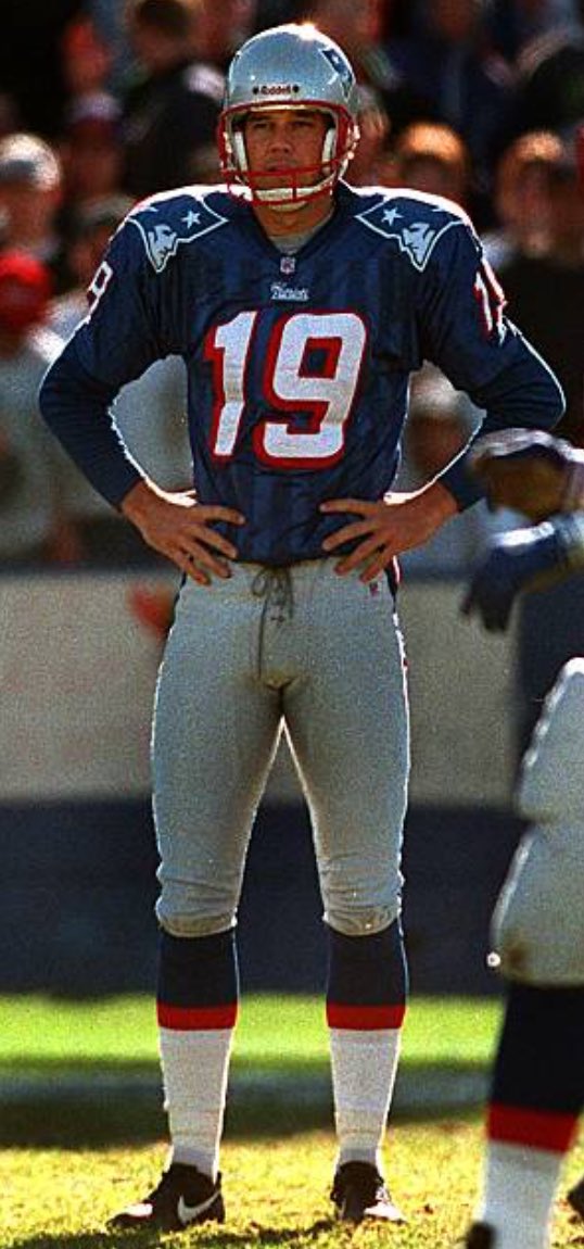 We've got Tom Tupa days left until the  #Patriots opener!A quarterback turned punter, Tupa was with the Pats from 1996-1998, averaging 44.7 yards per puntBefore joining the Pats, he scored the first ever 2-point conversion in NFL history while playing for the Browns in 1994