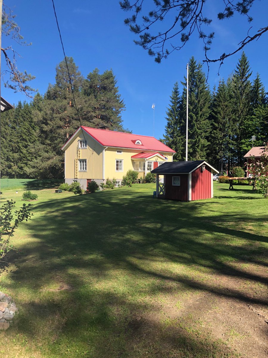 takalariitta11's tweet photo. .@Pontos_Oy Mielenkiintoinen ja monipuolinen toimenkuva takaa sen, että saatat löytää itsesi joko lähes Suomen keskipisteestä tai Algarven auringon alta! #Pontosspirit #RealEstate https://t.co/6VkeyP6GWi