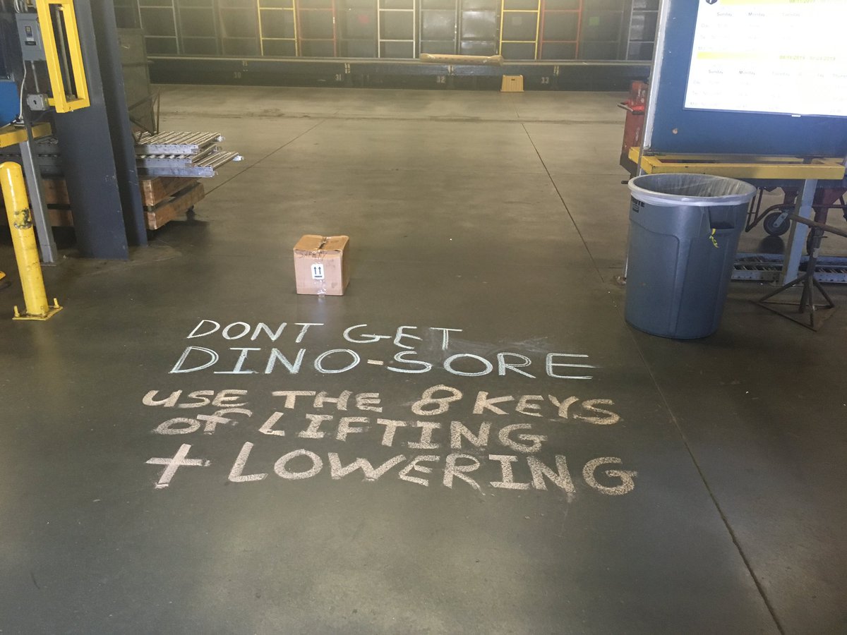 HubChema's tweet photo. At today’s meet & greet, our Demosaur stopped by with an important message : Don’t Get
Dino-sore!
He reviewed the 8 keyz to lifting & lowering and gave some hub bux to knowledgable UPSers!
#NEDPrimeTime https://t.co/zDYUxEJrDz