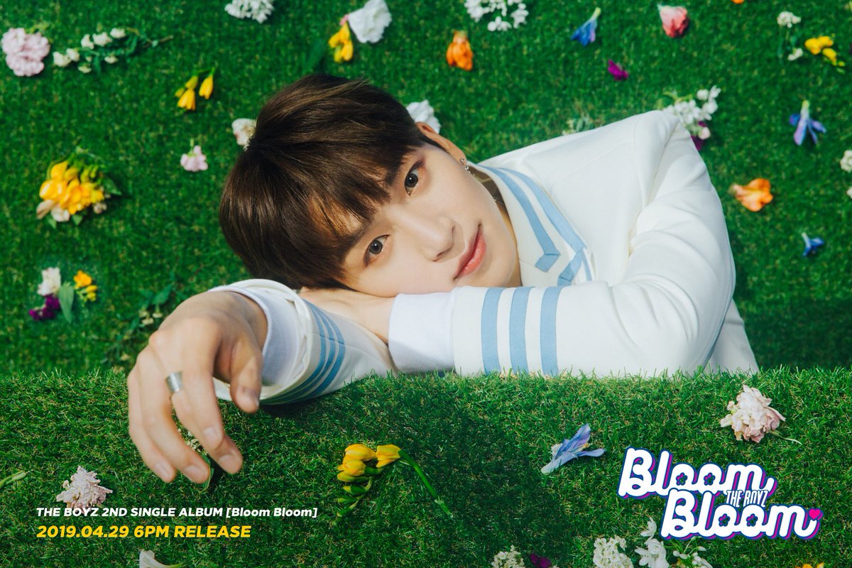 My new flowers. Санен зе бойс. The Boyz Bloom Bloom album. Lee Sangyeon. The Boyz Sangyeon.