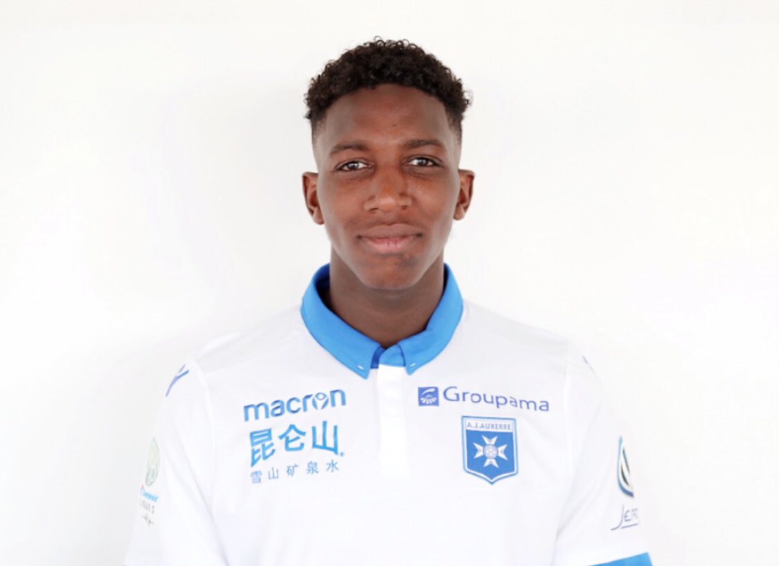LamineFomba31's tweet photo. Merci à l’@AJA 🙏🏽 https://t.co/F6Rpl7zniq