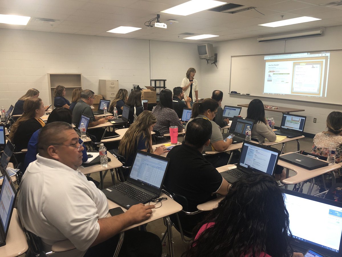 hugolealmath's tweet photo. Morning sessions @Edinburgcisd Math Curriculum Orientation Day.
#TeamMath #bestTeam #ConnectwithECISD https://t.co/fM8ItILIho