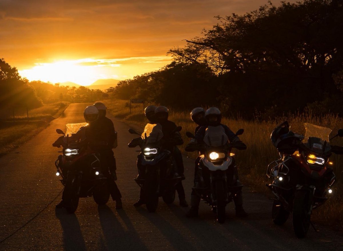 tourismzimbabwe's tweet photo. Sunset adventures around the #AncientCity #GreatZimbabwe #Masvingo! #LakeKyle #LakeMutirikwi #SportsTourism #Biking #VisitZimbabwe #AWorldOfWonders #BestInTravel2019
Credit: Karoo Biking 2019 https://t.co/njVOQcktzi