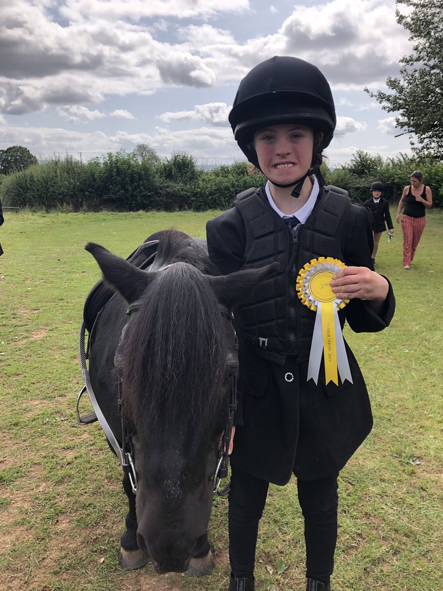 PippaCan's tweet photo. Today Pippa took part in her first ever pony show alongside her faithful pony, Gonzo. This is the culmination of 10 years of weekly lessons and a year’s worth of lessons working
#downsyndrome #seeabilitynotdisability #pippagonzodreamteam #wouldntchangeathing https://t.co/IyEKGkwzGu