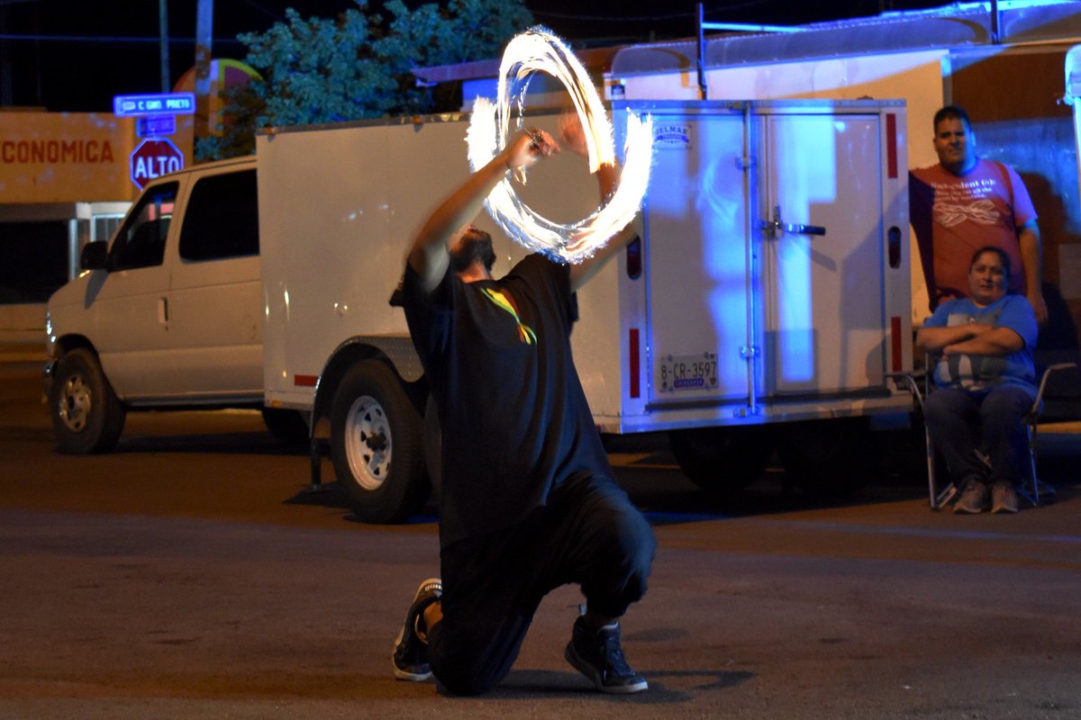 JuventudChih's tweet photo. Jóvenes integrantes de la red Tira Paro deleitaron a las y los asistentes del Encuentro de Juventudes 2019 ◦ Camargo con un show de circo urbano.

¡Nos encantó que estuvieran en este #EJ19! https://t.co/uHXejeXZyH