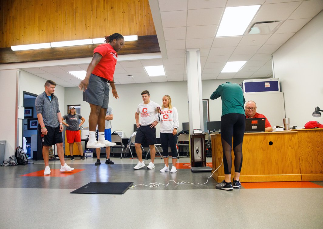 CentralCollege's tweet photo. Central’s athletics facilities create life-changing experiences, and we need your help to continue those experiences for our students. Support Central by participating in our Forever Dutch® 48-Hour Challenge today! #ForeverDutch

https://t.co/d7Aud01F2B https://t.co/pqRg7nmnBZ