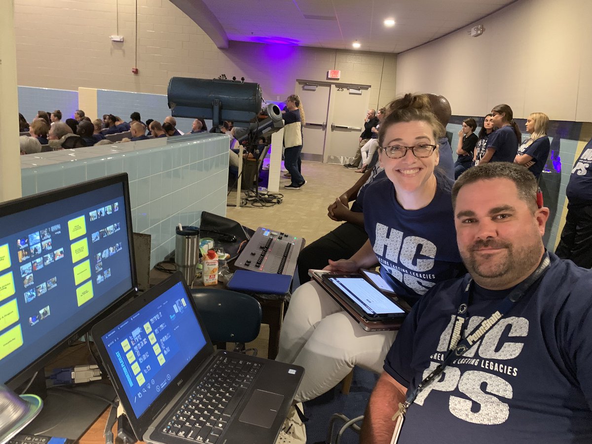 HopewellSchools's tweet photo. Thanks tech team! #hopewellmagic #HCPSconvocation https://t.co/JgWtOjf7h8